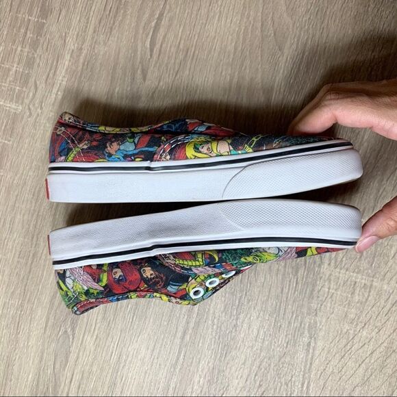 Vans x Marvel Authentic Marvel Women skate shoe - Picture 3 of 11